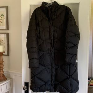Very warm winter North Face.  Only wore it 10 times.  Great coat!